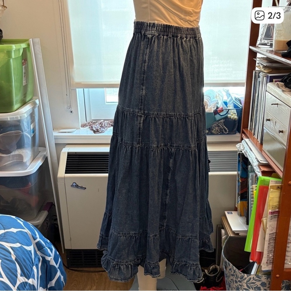 American Eagle Outfitters Blue Tiered Maxi Skirt - Picture 2 of 3